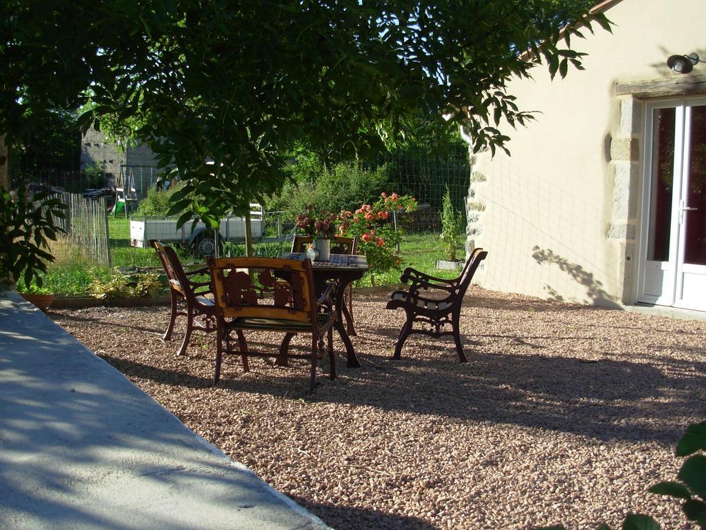 Le Jardin Des Pierres Brunes Saint-Jean-des-Ollières Eksteriør bilde
